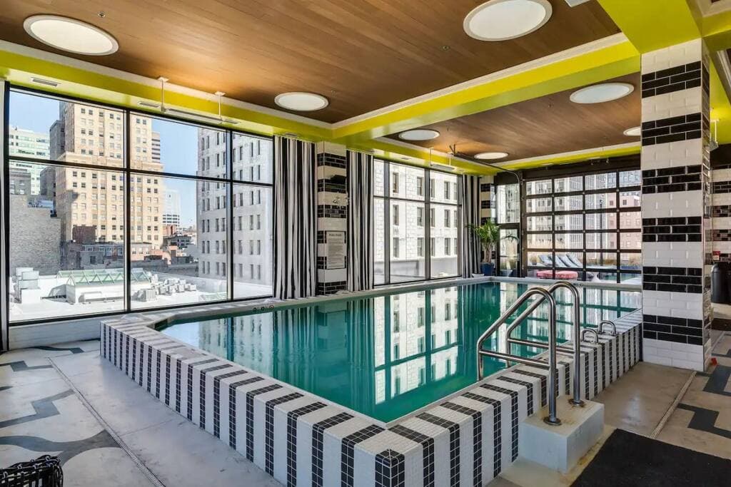 Downtown Loft · Cincinnati - Photo 3