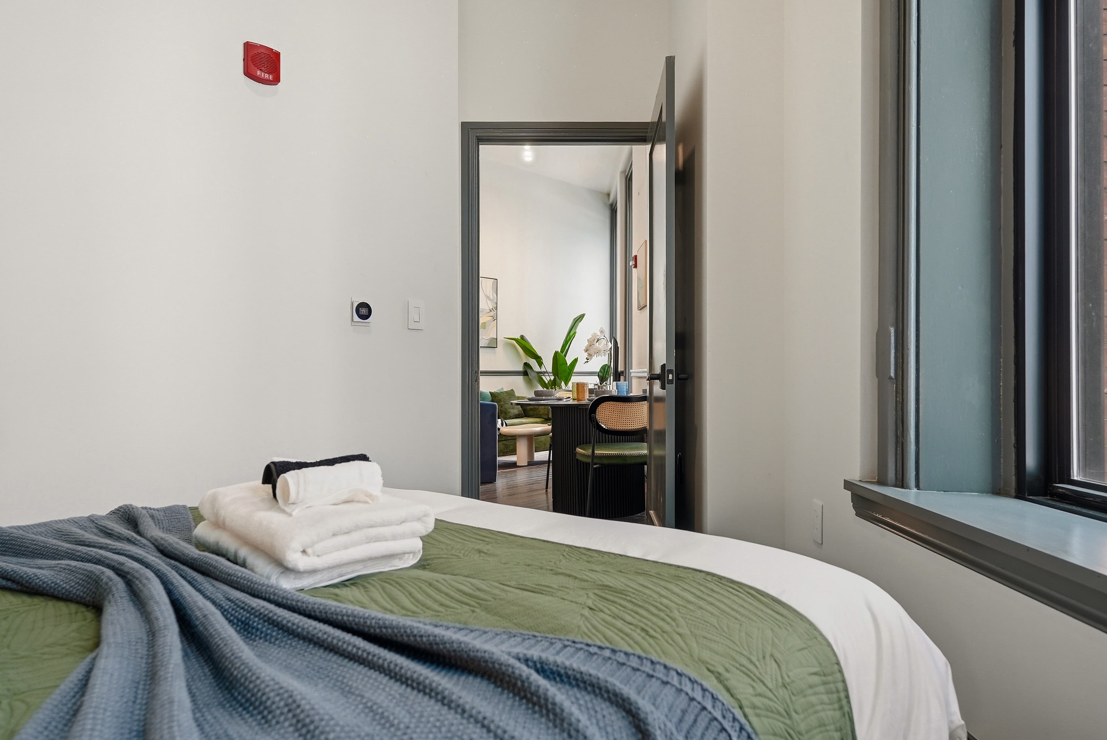 Stylish 1BR · Downtown Pittsburgh - Photo 4