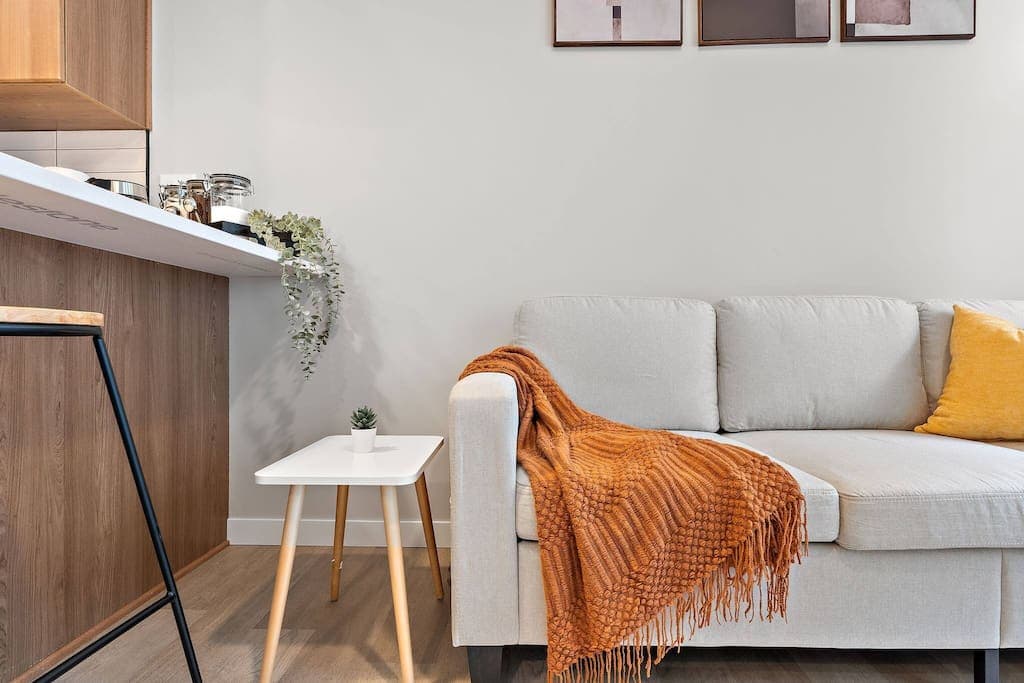 Downtown 2BR · NE Minneapolis