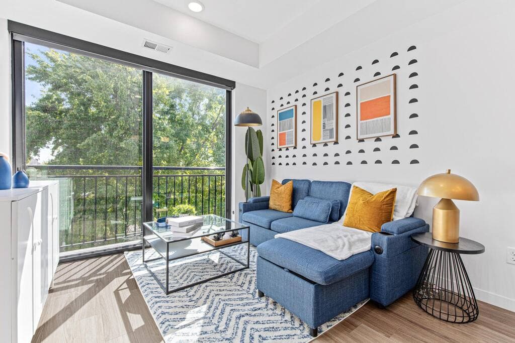 Luxury 1BR · NE Minneapolis - Main photo