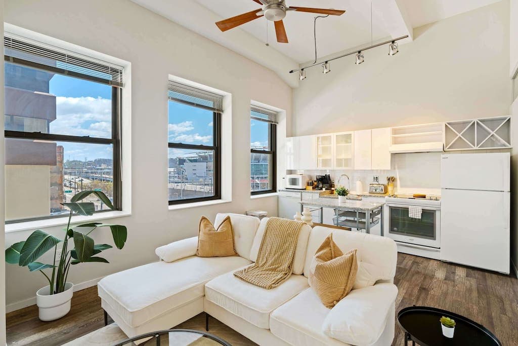 City View 1BR · Cincinnati - Main photo